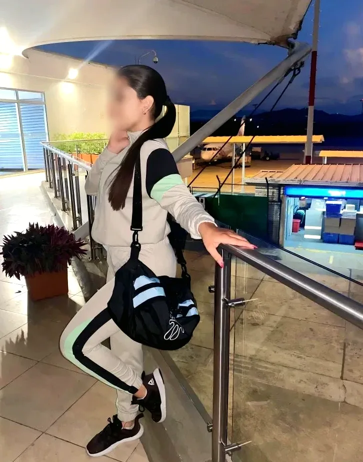 Gemma, 23