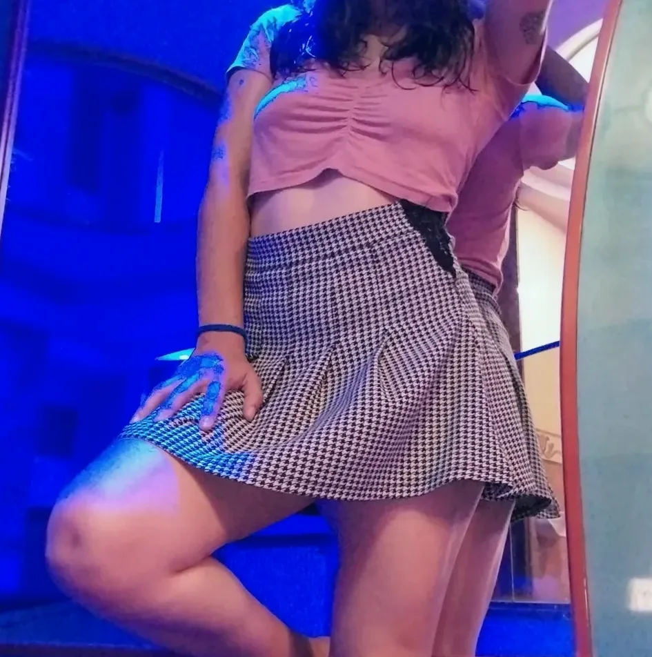 Tiana, 35